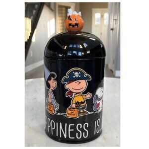 NEW Peanuts Snoopy  “Happiness is Halloween” Ceramic Canister 🎃